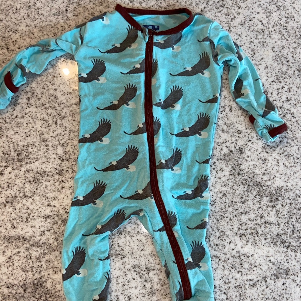 Kickee pants footie